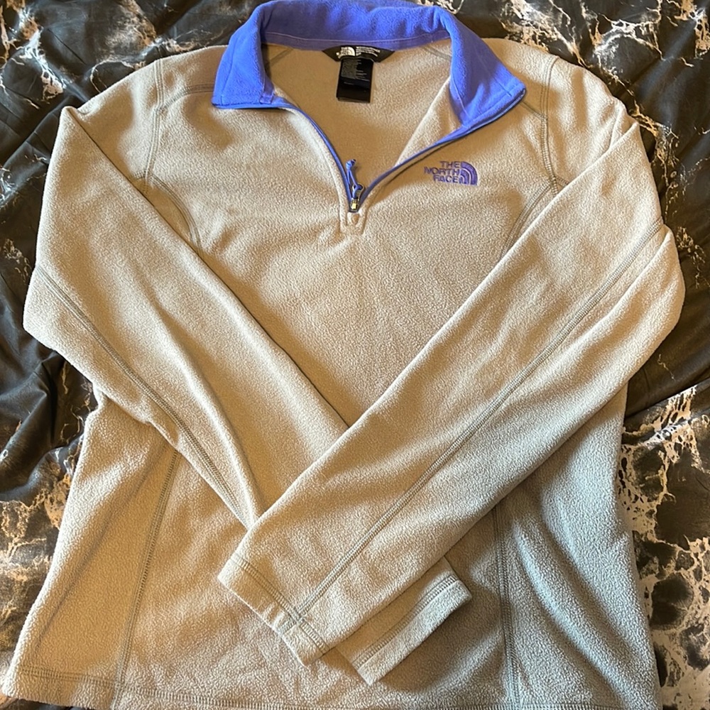 North Face Pull Over